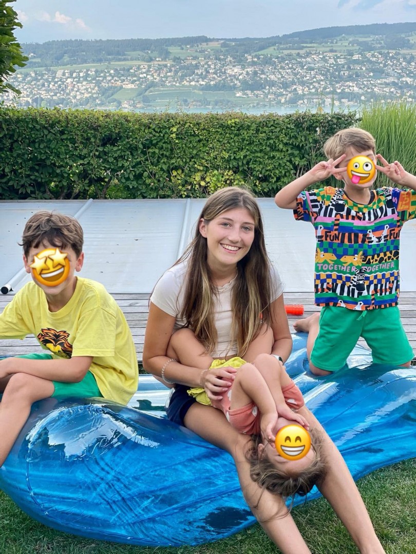 Bogi au pair programja Svájcban_gyerekekkel